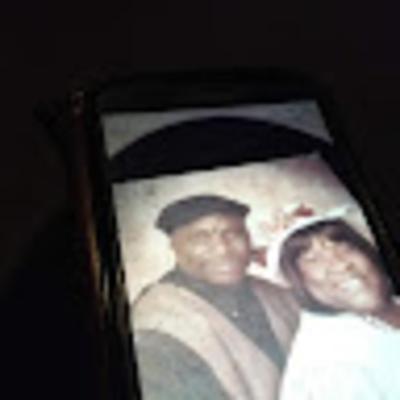 latarshadean218